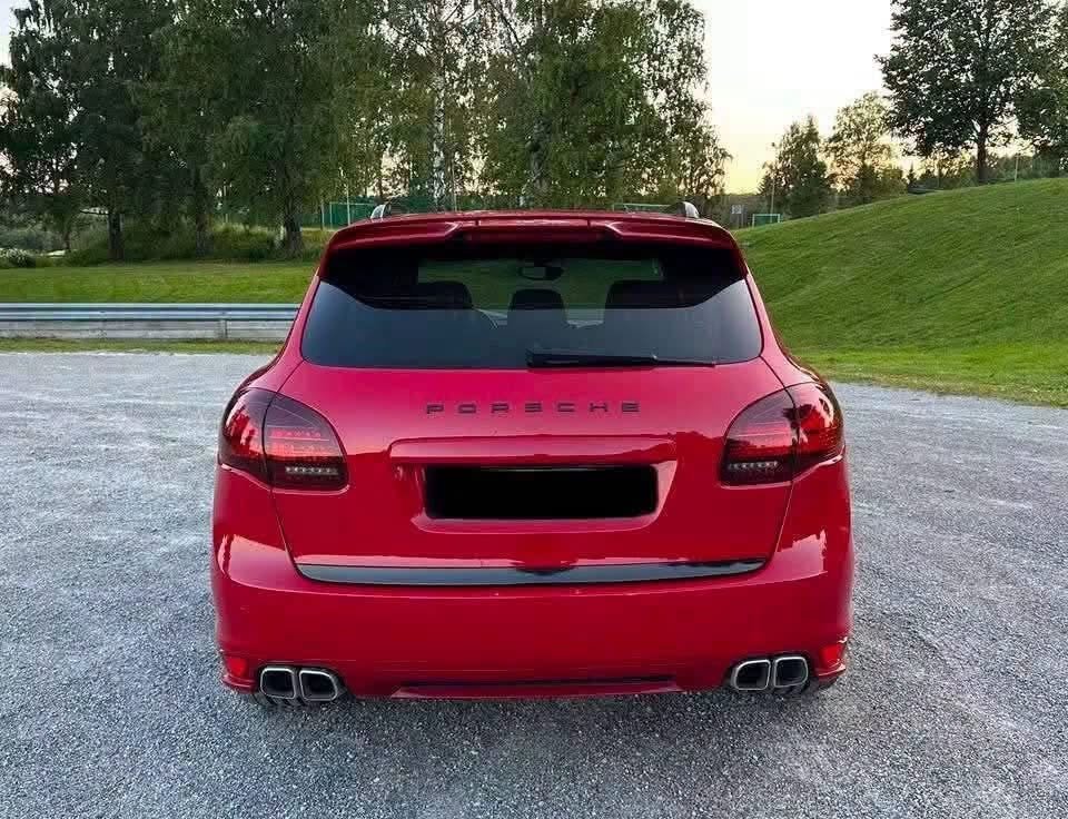 Porsche Cayenne Diesel Tiptronic S - image 2
