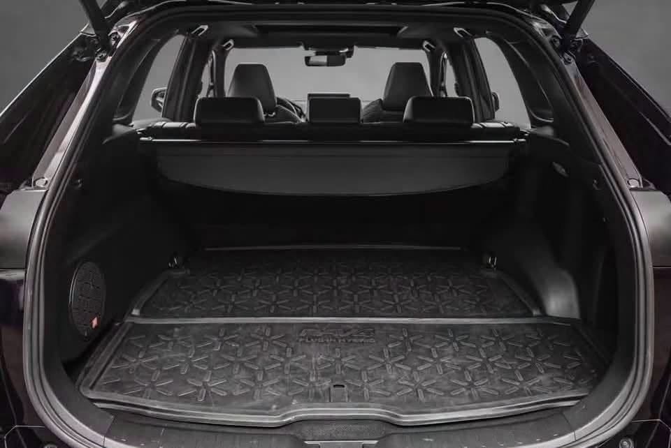 Toyota RAV4 PHEV AWD Executive - image 11