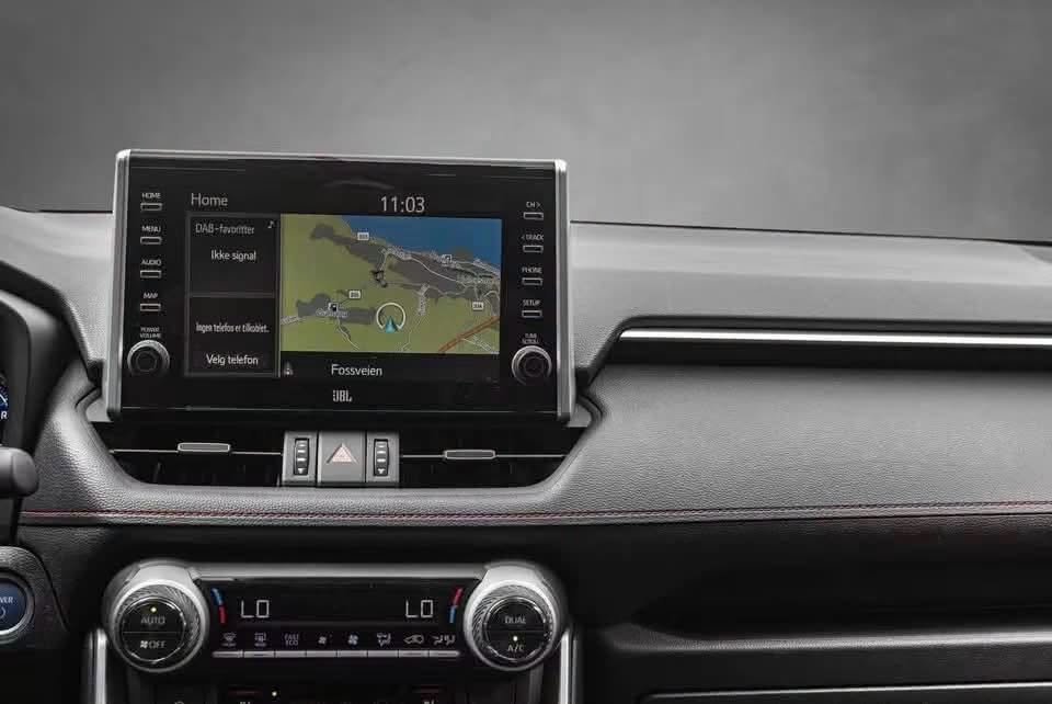 Toyota RAV4 PHEV AWD Executive - image 15