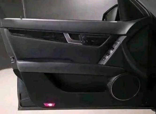 Mercedes-Benz C200 CDI Avantgarde - image 8