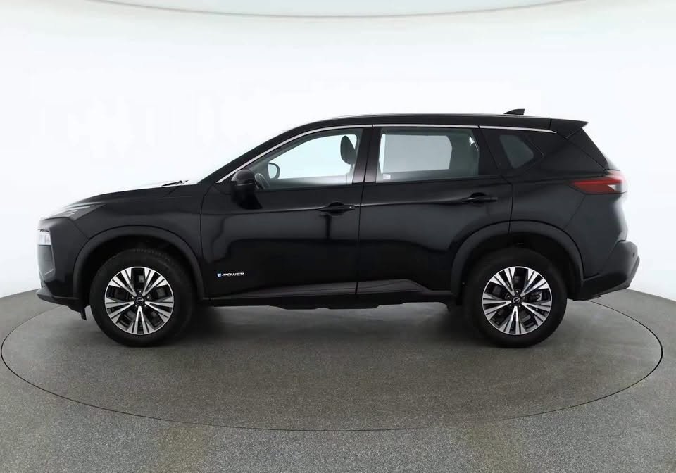 Nissan X-Trail Acenta - image 8