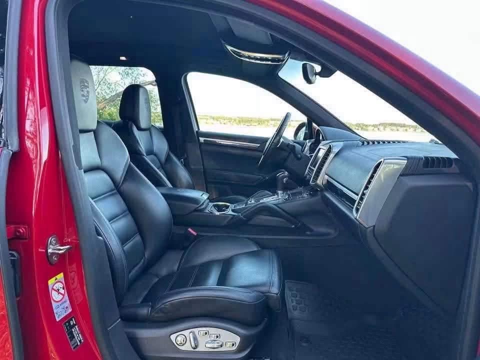 Porsche Cayenne Diesel Tiptronic S - image 13