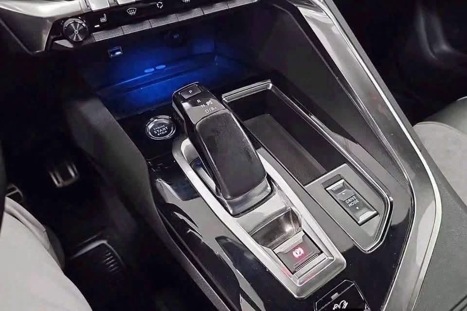 Peugeot 3008 GT Line Hybride Plug-in - image 7