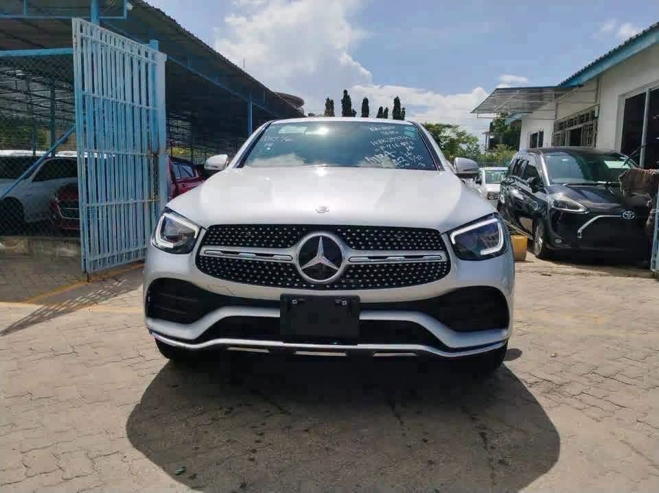 Mercedes-Benz GLC 220d 4MATIC - image 3
