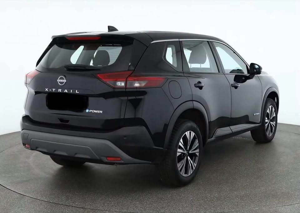 Nissan X-Trail Acenta - image 18
