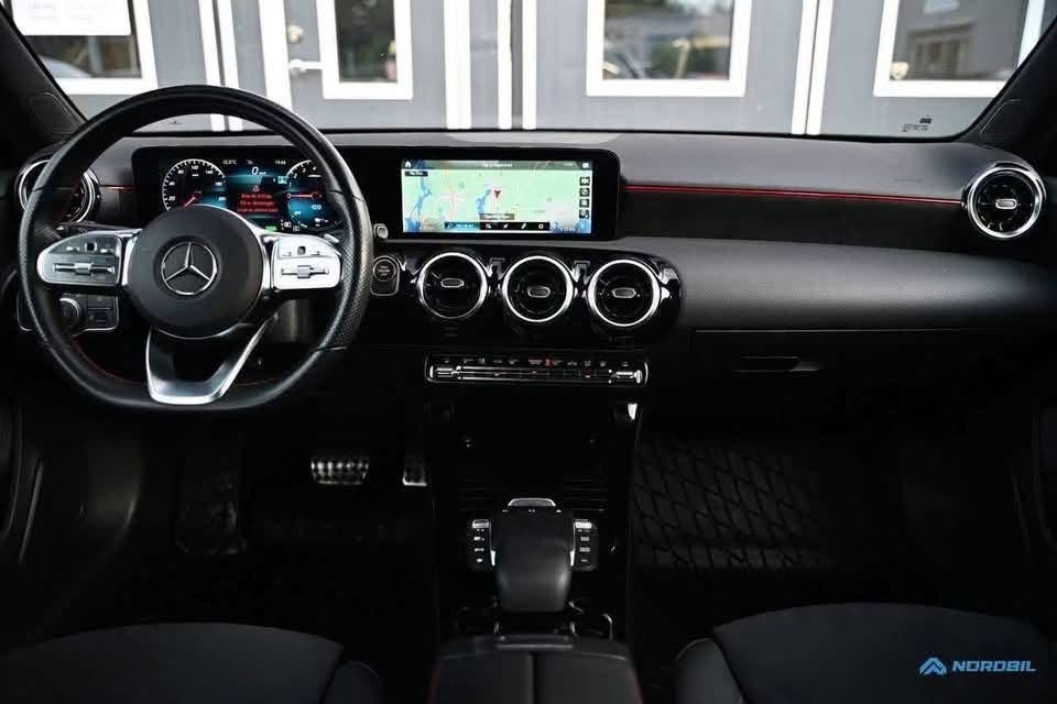 Mercedes-Benz A 250e AMG - image 7