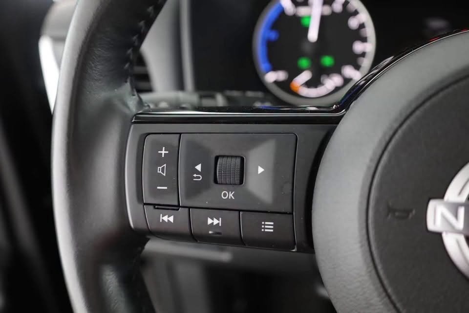 Nissan X-Trail Acenta - image 19