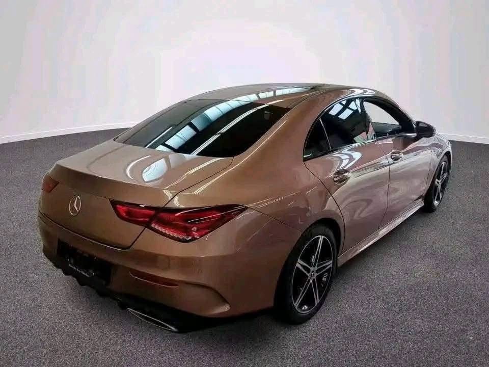 Mercedes-Benz CLA 220 d AMG Line - image 4