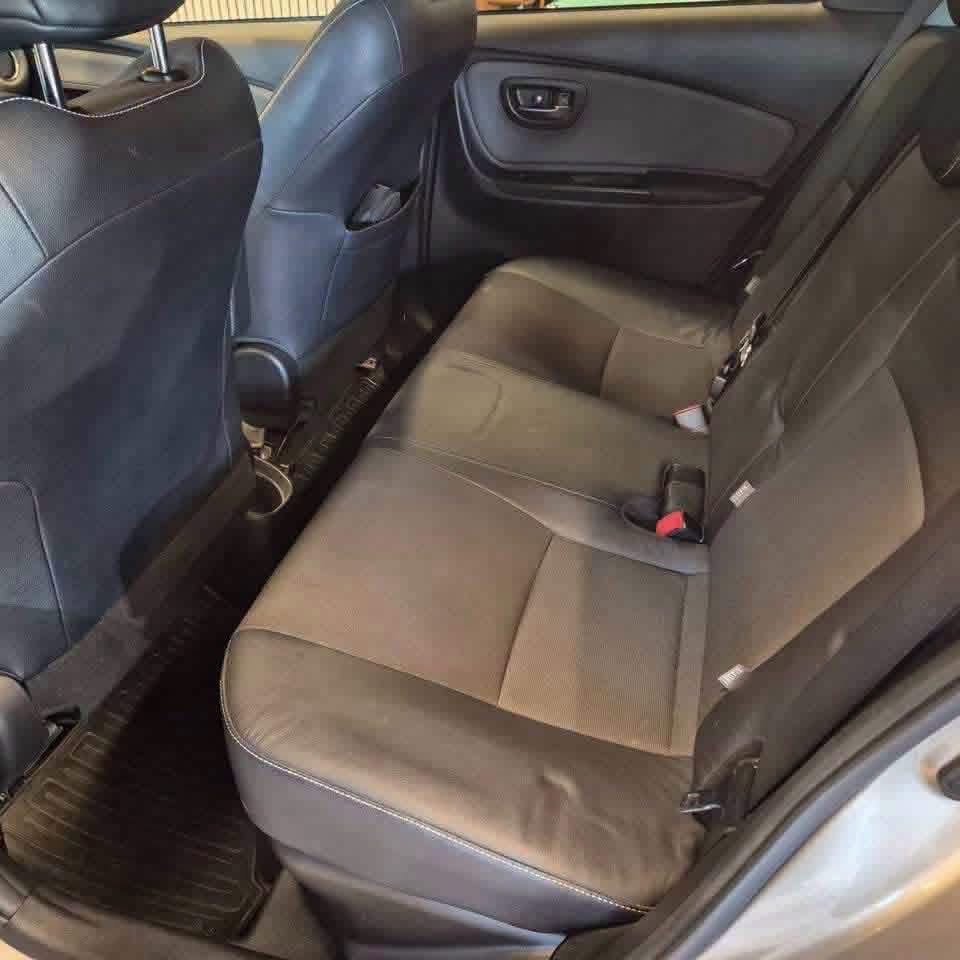 Toyota Yaris Hybride - image 12