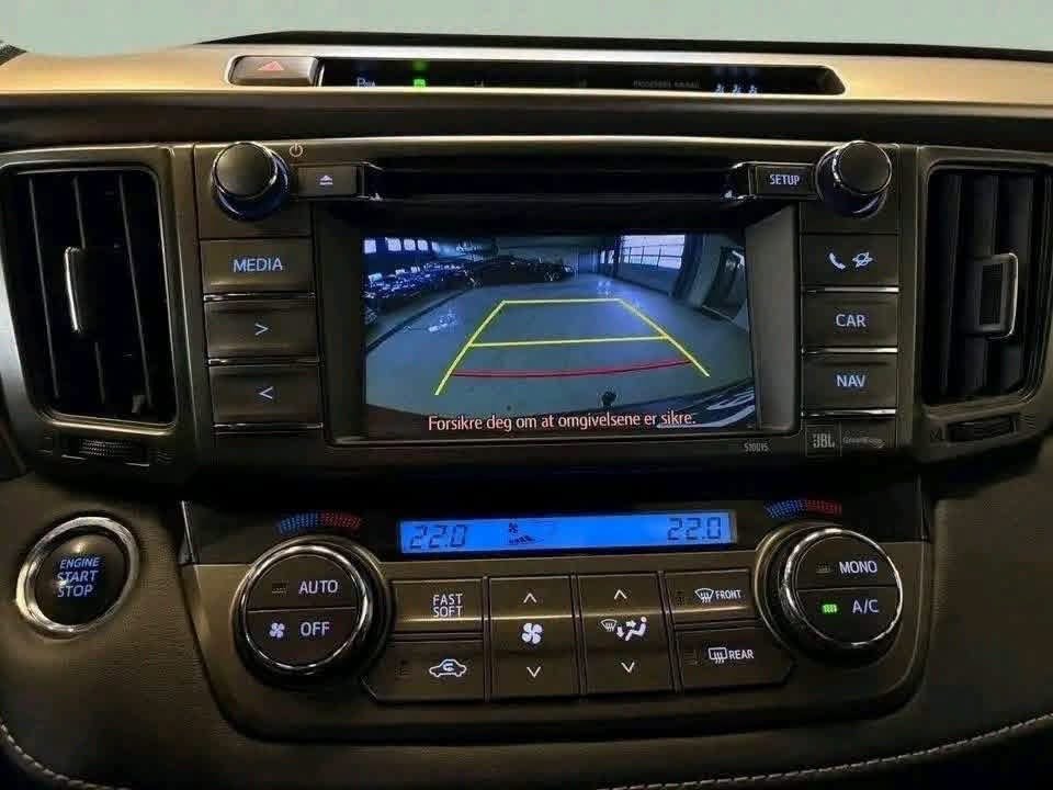 Toyota RAV4 2.0 D-4D AWD Executive - image 2