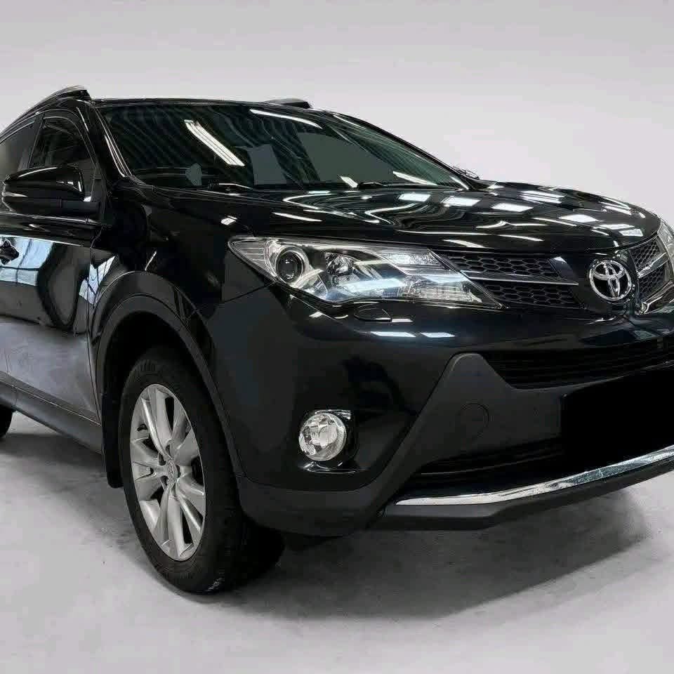 Toyota RAV4 2.0 D-4D AWD Executive - image 3