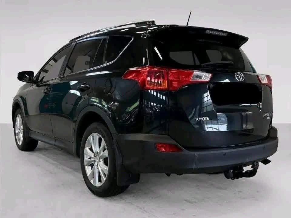 Toyota RAV4 2.0 D-4D AWD Executive - image 8