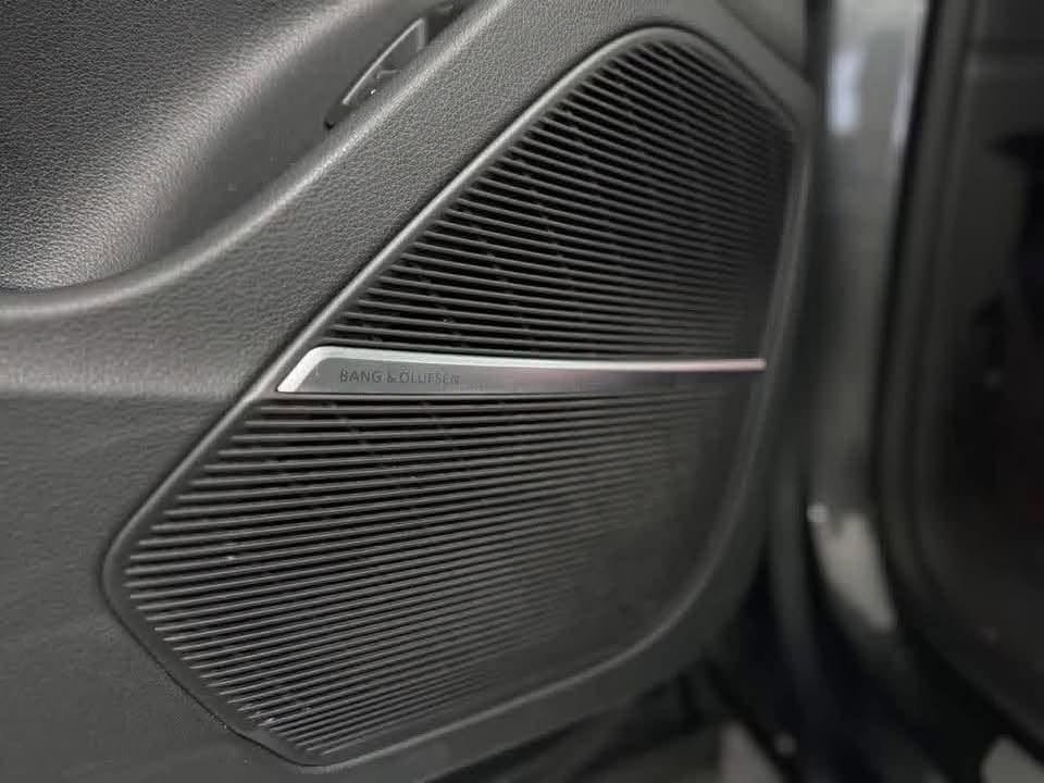 Audi Q8 50 TDI quattro - image 15