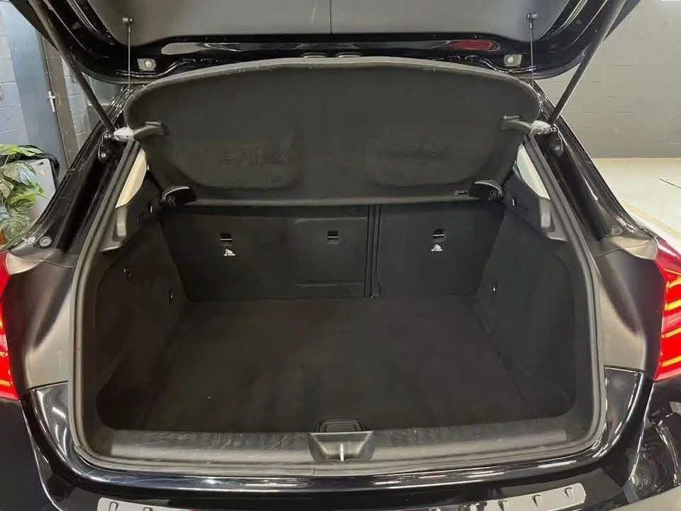 Mercedes GLA 200 - image 18
