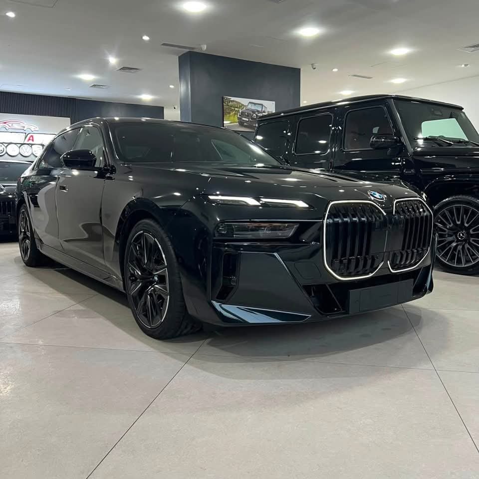 BMW 740d xDrive 2026 — 313 ch - image 4