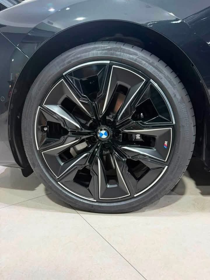 BMW 740d xDrive 2026 — 313 ch - image 8