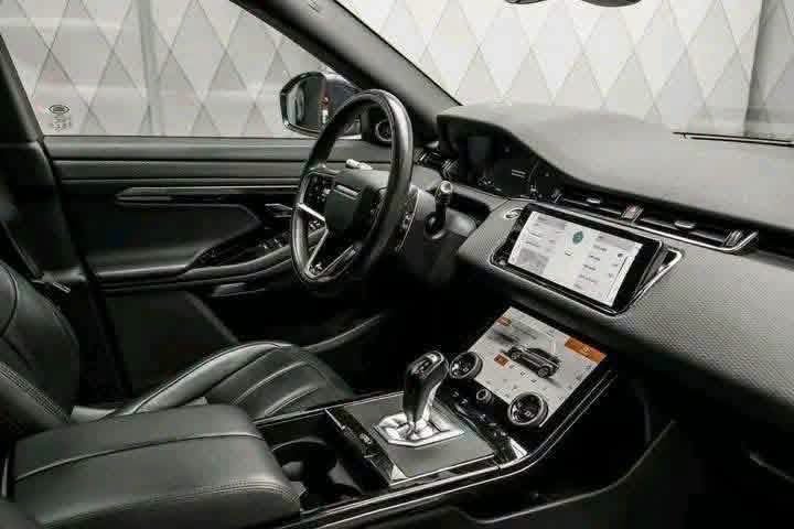 Land Rover Range Rover Evoque P300e AWD R-Dynamic - image 7