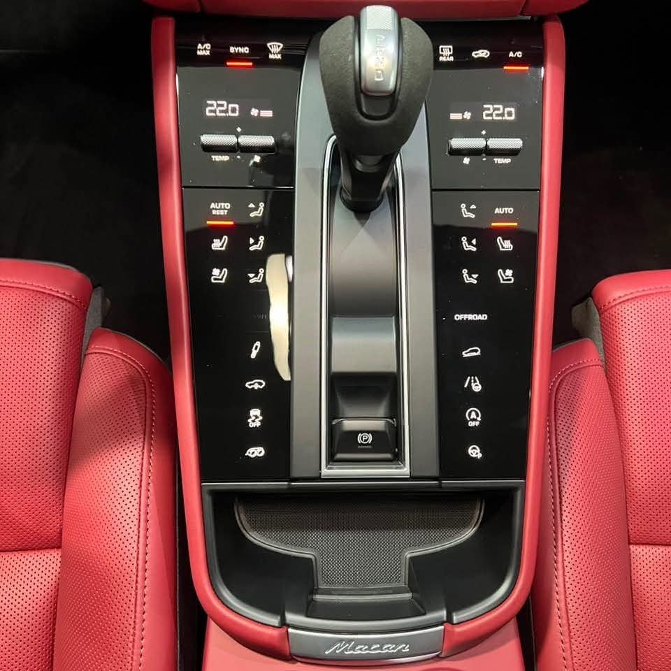 Porsche Macan T — 2026 - image 11