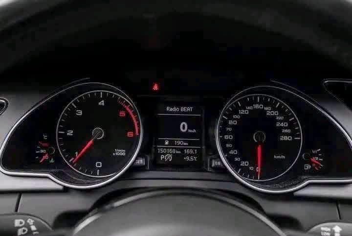 AUDI A5 SPORTBACK 2.0 TDI S-LINE — 2015 - image 8