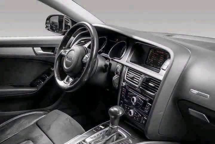 AUDI A5 SPORTBACK 2.0 TDI S-LINE — 2015 - image 10