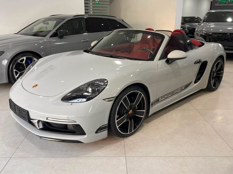 Porsche Boxster - image 4