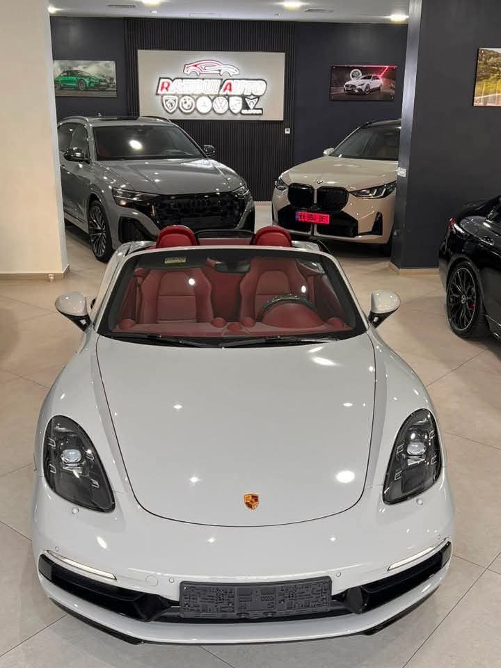 Porsche Boxster - image 13