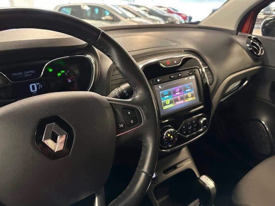 Renault Captur — 2016 - image 12