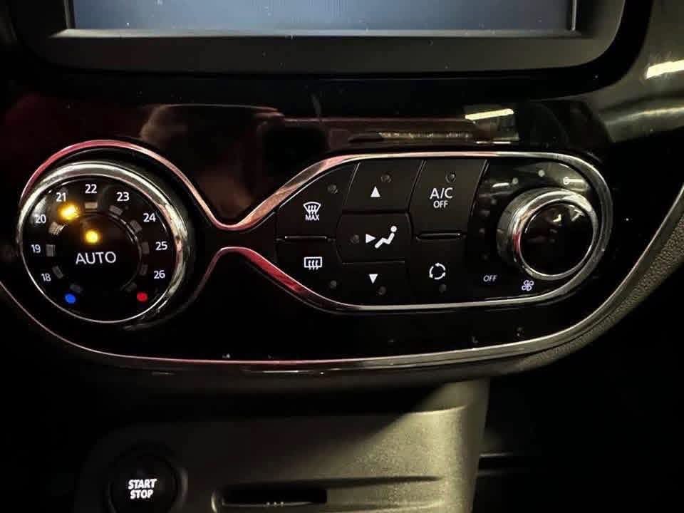 Renault Captur — 2016 - image 17