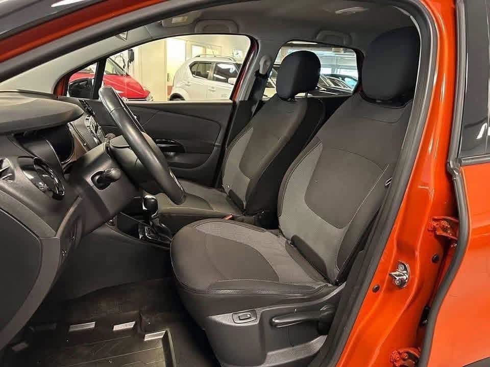 Renault Captur — 2016 - image 26