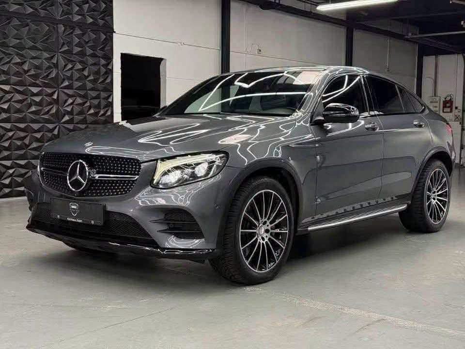 Mercedes-Benz GLC 250 d Coupé 4MATIC AMG - image 4