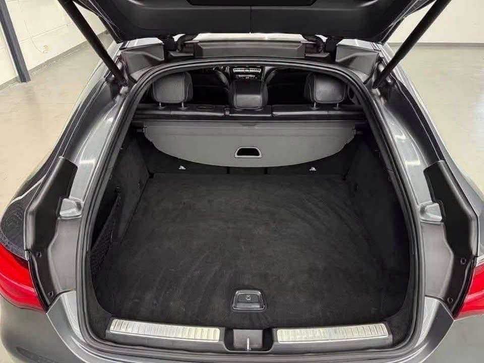 Mercedes-Benz GLC 250 d Coupé 4MATIC AMG - image 8