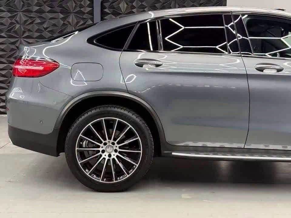 Mercedes-Benz GLC 250 d Coupé 4MATIC AMG - image 14