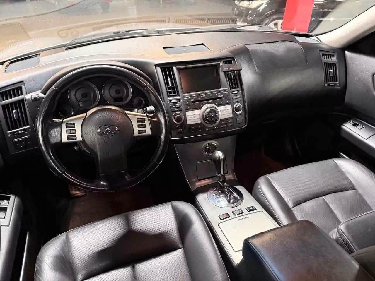 à publier Infiniti FX35 3.5 V6 4x4 - image 10