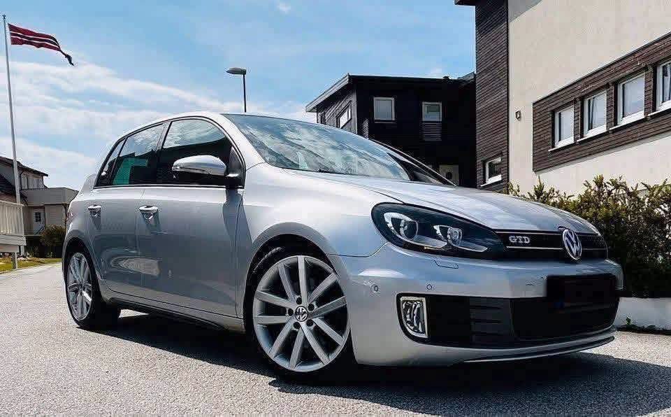 Volkswagen Golf 2.0 GTD DSG