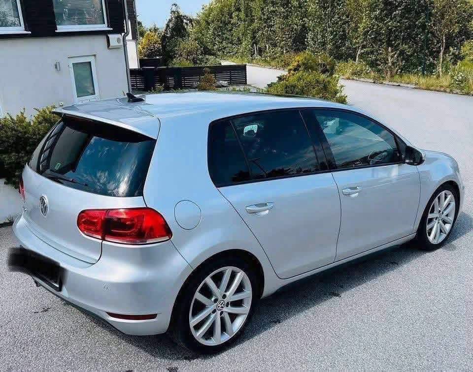 Volkswagen Golf 2.0 GTD DSG - image 4