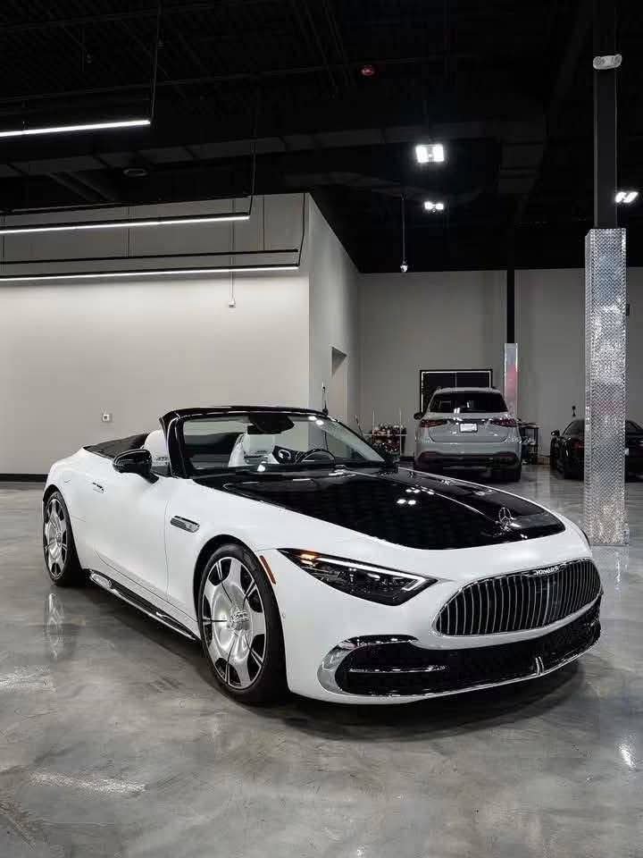 Mercedes-Maybach SL 680 Monogram Series - image 2