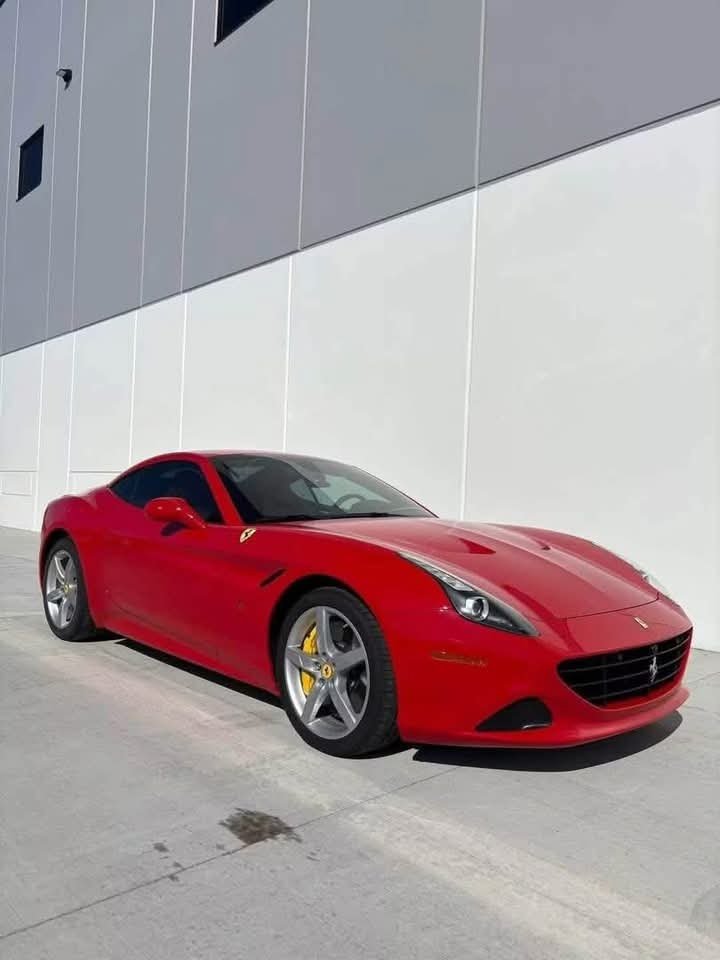 Ferrari California T