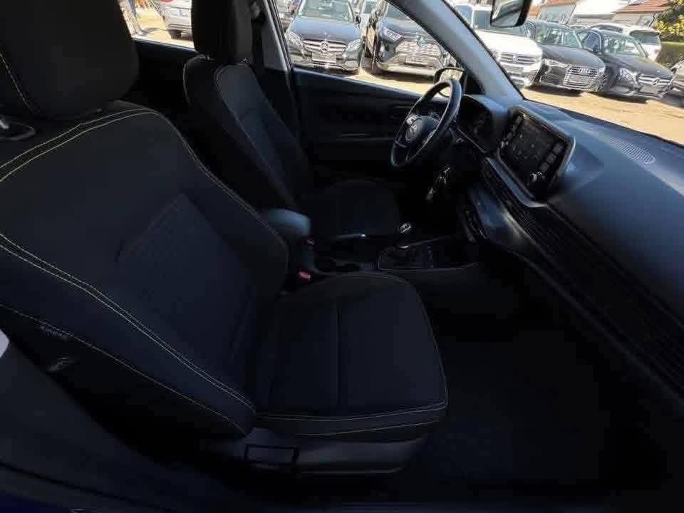 Hyundai i20 Intro Edition - image 19