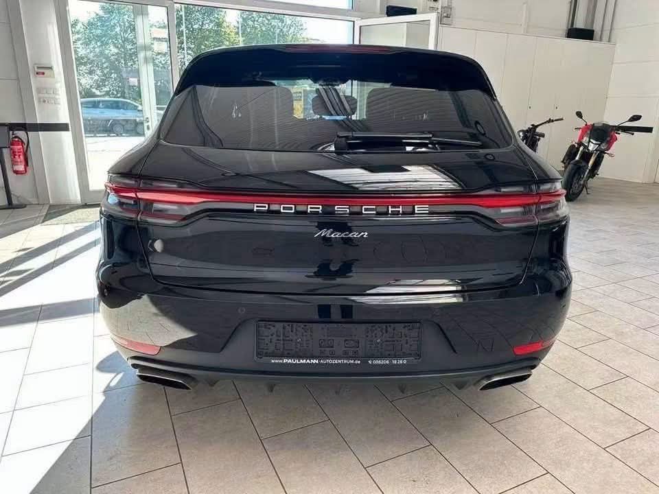 Porsche Macan - image 24