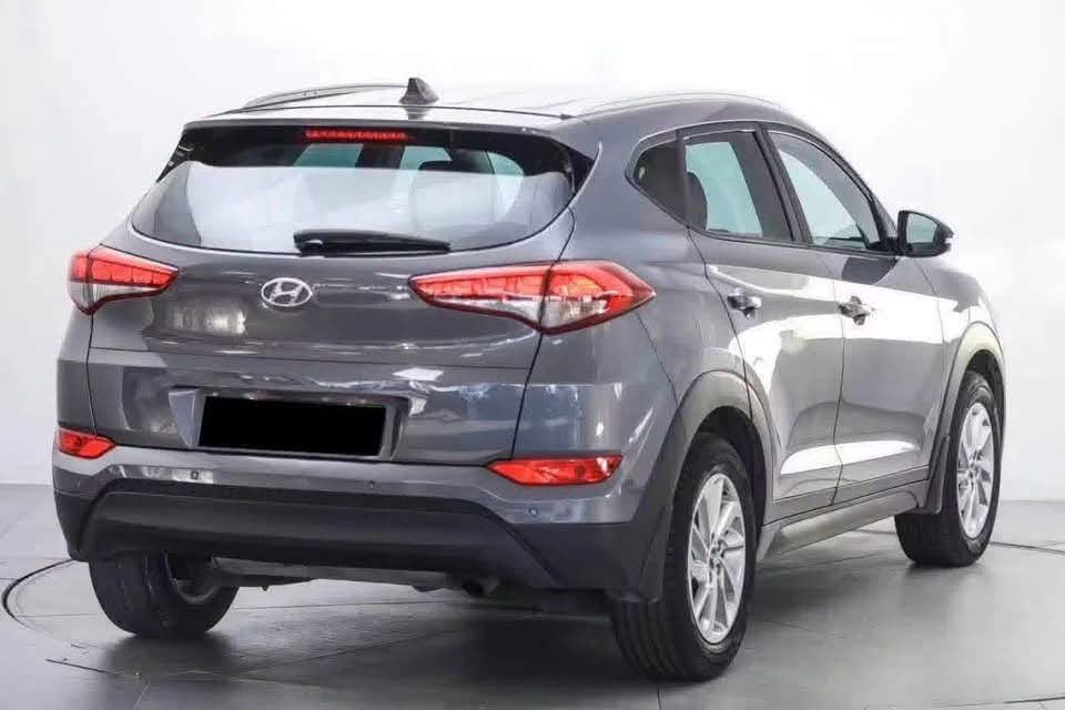 Hyundai Tucson 1.7 CRDi - image 4