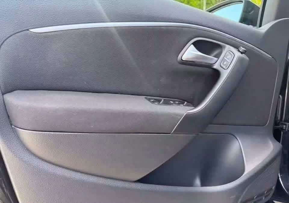 Volkswagen Polo - image 9