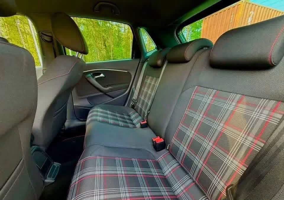 Volkswagen Polo - image 13