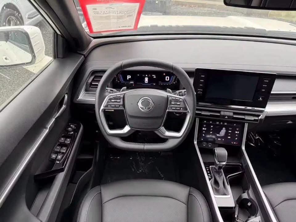SsangYong Torres - image 5