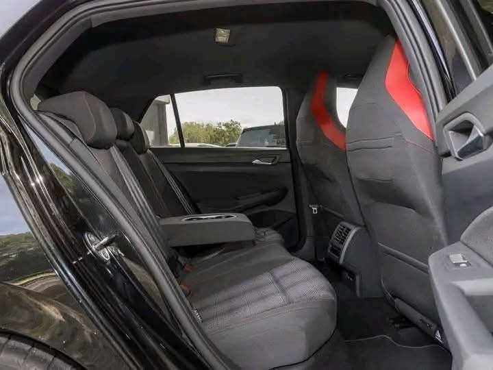 Volkswagen Golf VIII GTI Black Style - image 7