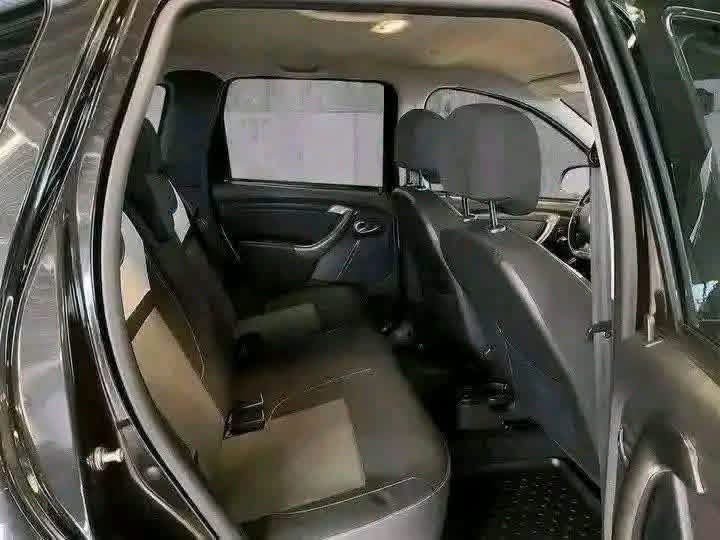 Dacia Duster - image 6