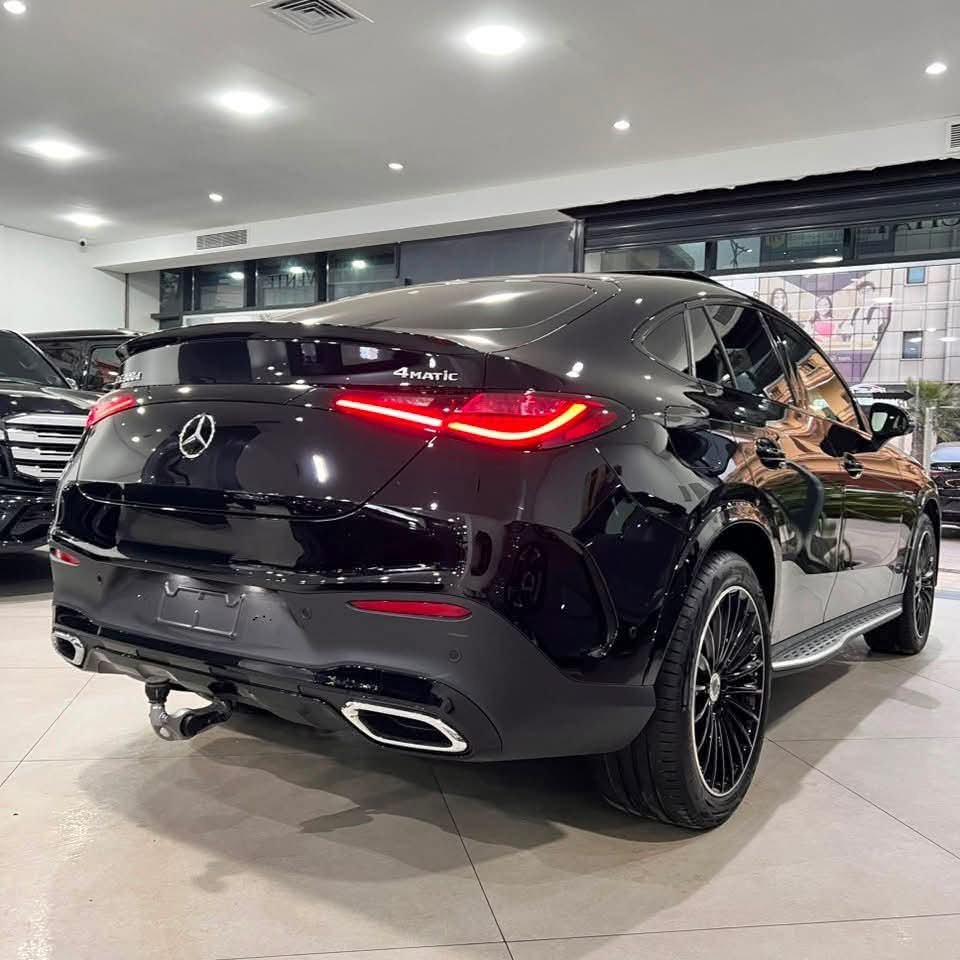 Mercedes-Benz GLC 300d - image 6