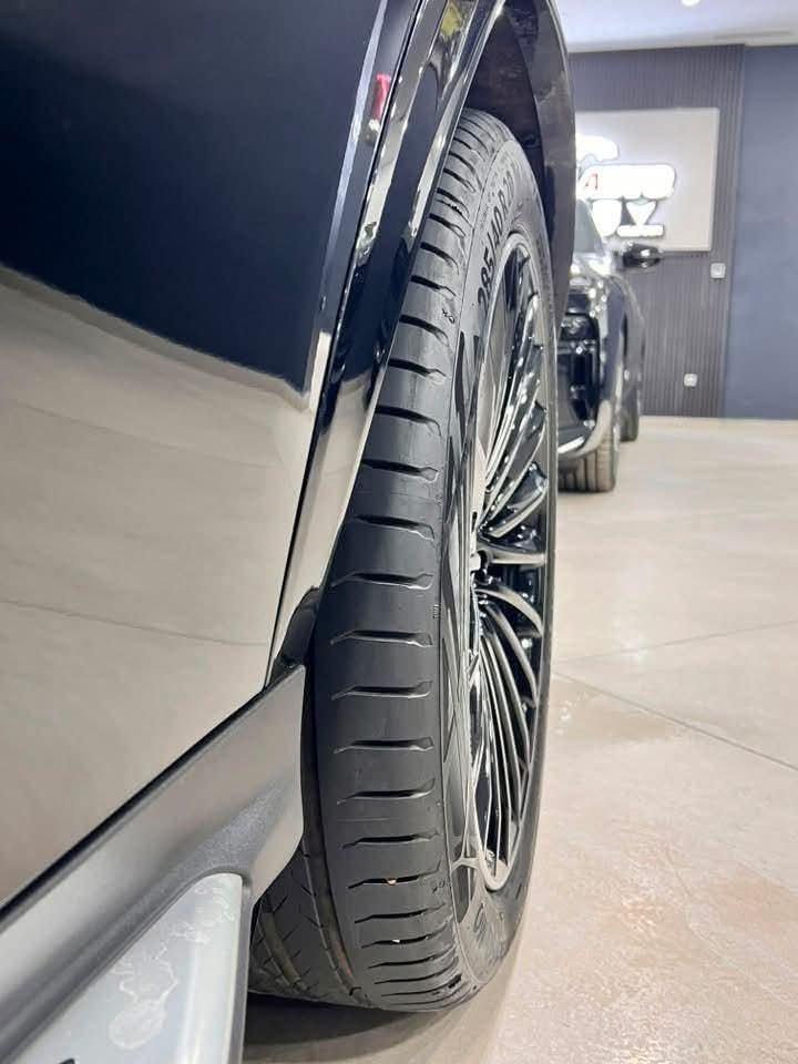 Mercedes-Benz GLC 300d - image 21