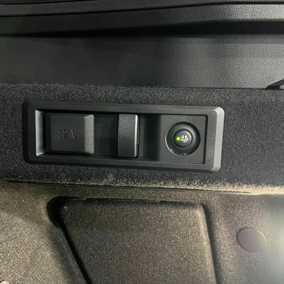 BMW X3 - image 16