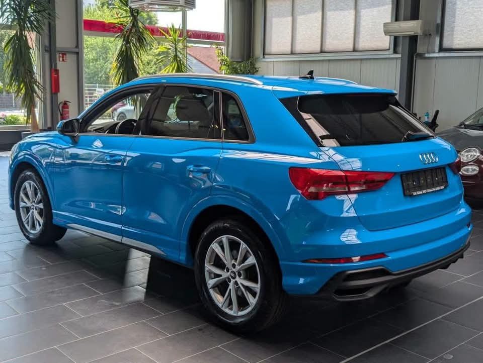 Audi Q3 35 TDI S line - image 3