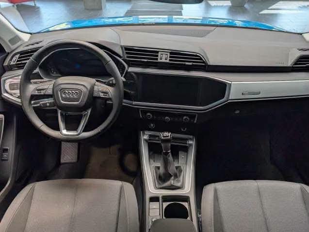 Audi Q3 35 TDI S line - image 6